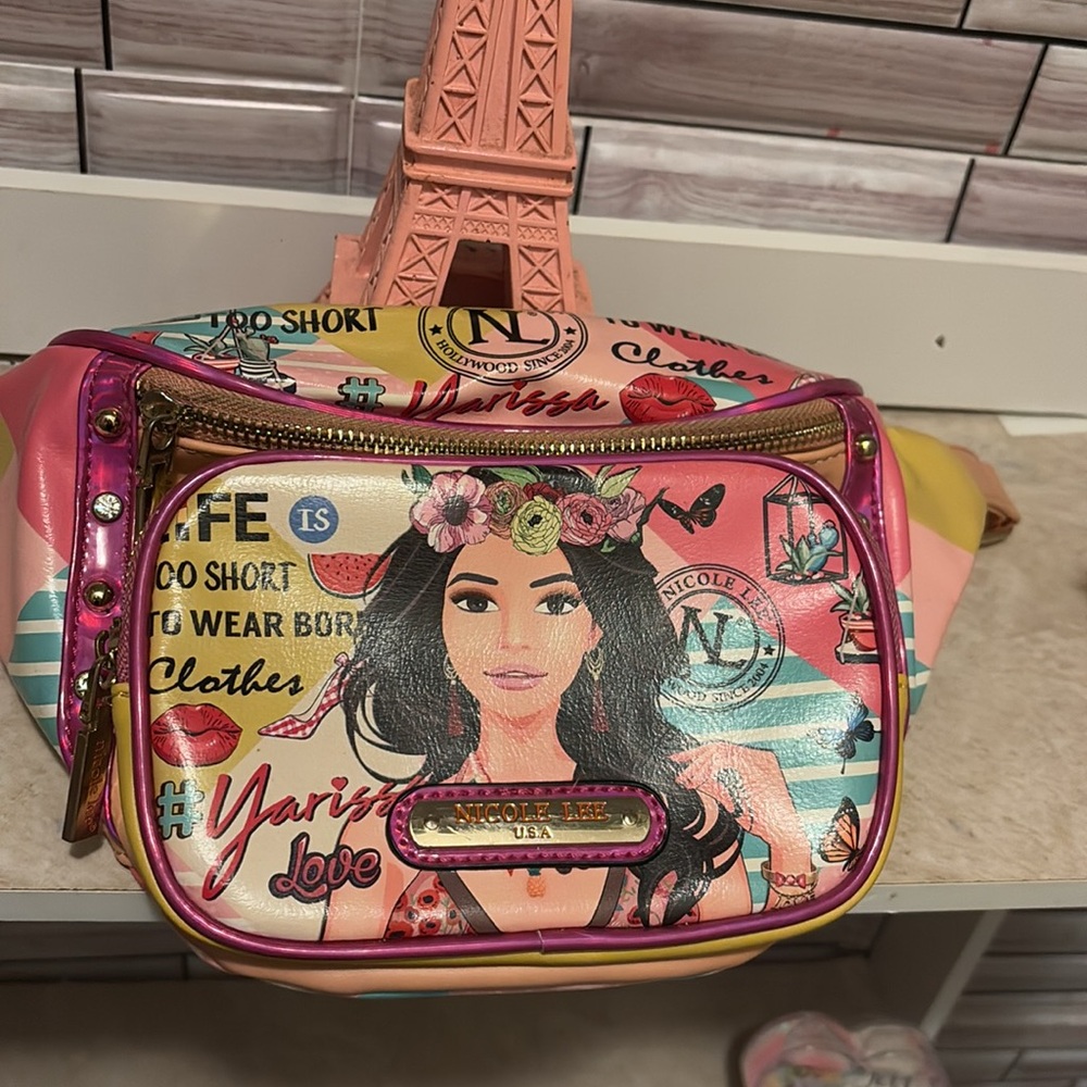Pretty NL waist bag